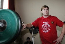 Форвард "Авангарда" и сборной России Александр ПЕРЕЖОГИН. Фото Александра ФЕДОРОВА, "СЭ"