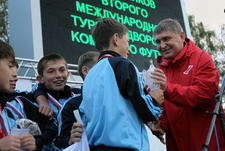 Гол через полполя!