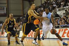 Новая трехочковая дуга понравилась  снайперам "Химок"