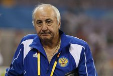 Алешину новый устав понравился,  Максимову - нет