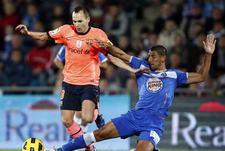 С мячом полузащитник "Барселоны" и сборной Испании Андрес ИНЬЕСТА.