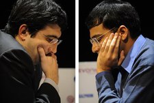 Крамник строг, Ананд суров