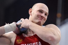 Первая медаль, первые потери