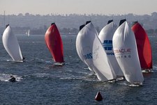На победу в регате RC44 в Сан-Диего претендуют пять команд