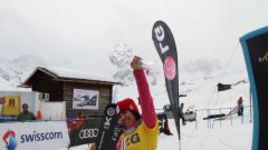 Хрустальный глобус для "русского Калашникова"