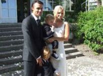 Июль. Стокгольм. Стефан ЛИВ с супругой Анной и сыновьями.