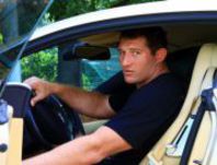 Хасан Бароев: скорпион, злодей и парижская тарзанка