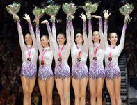 Воскресенье. Монпелье. Сборная России - чемпион мира в командных упражнениях.