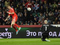 Вчера. Жилина. Словакия - Россия - 0:1. Роман ПАВЛЮЧЕНКО против Яна МУХИ. Фото Александра ФЕДОРОВА, "СЭ"