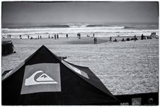 Специальный репортаж "Спорт-Экспресс EXTREME". QUIKSILVER PRO France 2011. День 3. СОРЕВНОВАНИЯ ПРИОСТАНОВЛЕНЫ!!!