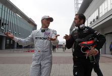 Шумахер не ушел от Петрова