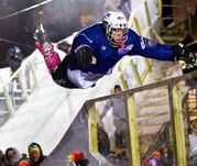 Результаты первых в этом году соревнований по скоростному спуску на коньках Red Bull Crashed Ice (США)