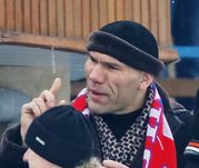 Николай Валуев:  "Хотим возродить в Питере русский хоккей"