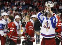 5 января 2011 года. Баффало. Максим КИЦЫН (справа) - чемпион мира среди молодежи.