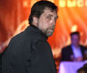 Известный актер, сценарист, режиссер Никита ВЫСОЦКИЙ - еще и страстный болельщик. Фото Александра ФЕДОРОВА, "СЭ".