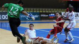 Лидер "пришел" только на второй тайм