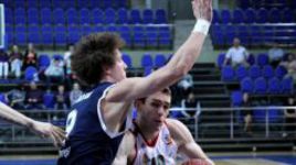 Быков забил с центра площадки