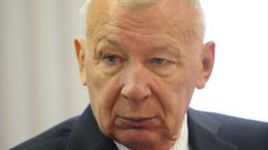 Виктор ИГУМЕНОВ.