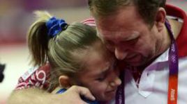 Почему они плачут?