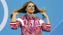 И тогда шепелявый австралиец разрешил сделать Ефимовой инъекцию