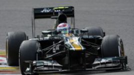 Виталий Петров: "Стартовую аварию видел,  как в кино с первого ряда"