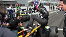 Заезды на трассе "Хунгароринг":  аквапарк вместо трибуны