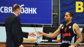 Зак Райт:  "Созваниваемся с Беверли каждый день"