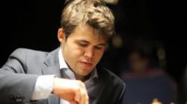 Как выигрывает Карлсен