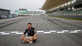 Насколько похудеет в Малайзии Феттель?