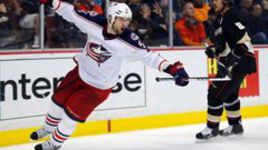 Сегодня. Анахайм. "Анахайм" - "Коламбус" - 2:3 ОТ. Радость автора победного гола Федора ТЮТИНА.