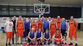 Эстонцы заплатили за победу разбитой губой олимпийского чемпиона