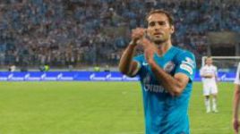 Воскресенье. Санкт-Петербург. "Зенит" - "Волга" - 3:1. Нет повести печальнее на свете... Роман ШИРОКОВ ставит точку в "отношениях" с болельщиками "Зенита"? Фото Кристины КОРОВНИКОВОЙ.