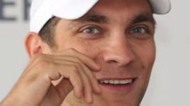 Виталий Петров:  "Недавно побывал на Эвересте"