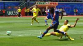 Суббота. Грозный. ЦСКА - "Анжи" - 1:1. Пенальти - 4:3. 8-я минута. Армеец Ахмед МУСА открывает счет в матче. Фото Александра ФЕДОРОВА, "СЭ".