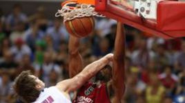 Победа "Локомотива", драка на трибунах, травма Хряпы