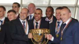 Бело-голубых озолотили. В 9-й раз