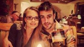 Фернандо АЛОНСО и его русская подруга Дарья КАПУСТИНА. Фото facebook.com.