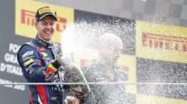 Победная прогулка Феттеля в парке Монцы