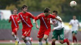 Молодая одинокая сборная