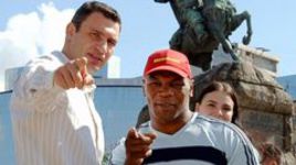 Сентябрь 2005 года. Киев. Виталий КЛИЧКО и Майк ТАЙСОН.
