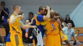 11 матчей в истории Евролиги ULEB,  выигранных российскими клубами одним броском с игры