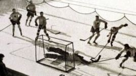 Канадская сборная по хоккею (в атаке) заняла на олимпийском турнире-1936 лишь второе место, пропустив вперед команду Великобритании.