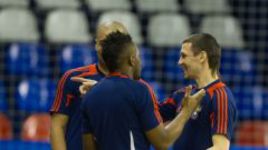 Равнение на чемпионов-1999