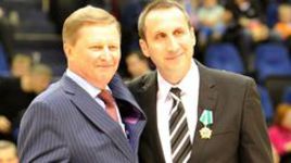 Блатта наградили. И разгромили!