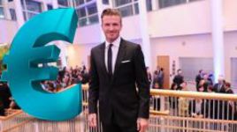 Деньги недели:  от "Лужников" до виски Дэвида Бекхэма