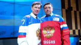 Воскресенье. Минск. Вячеслав БЫКОВ и Андрей ХОМУТОВ - в Зале хоккейной славы ИИХФ. .