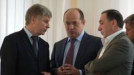 Мир, Крым, май