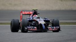 Квята потянуло на хоккей