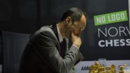 Крамник не устоял перед Топаловым