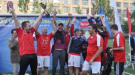 "ЛиКа" ликует, "Сталь" демонстрирует стальные нервы, "Юниоры" чинов не замечают, а в "Ратмире" увидели нового Месси